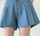 Women's Loose Pleated Denim Shorts