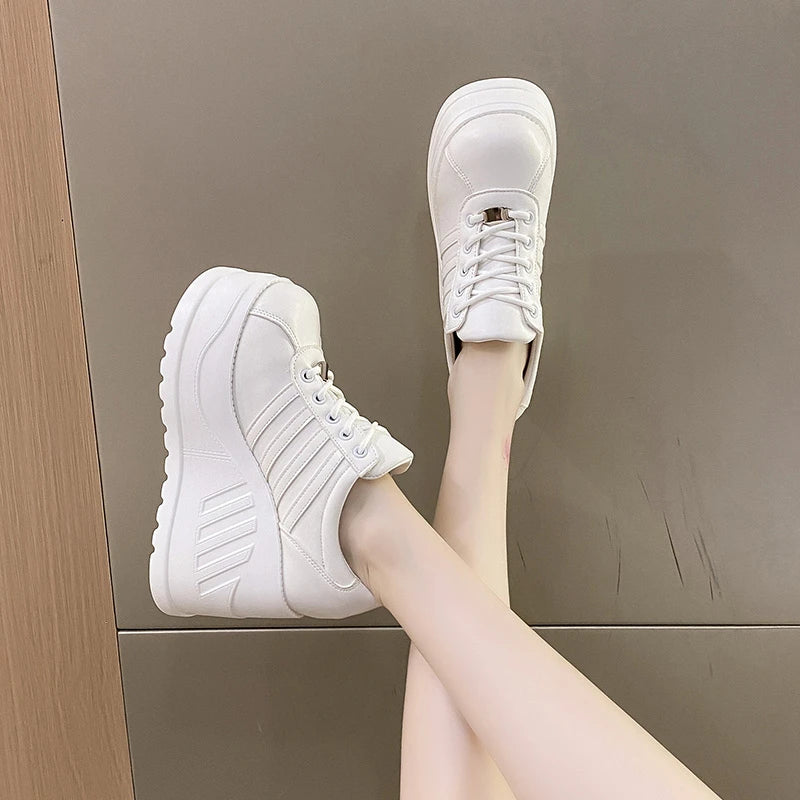 Women’s Pumps Round Head Lace-Up Leisure Heels