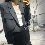 Cropique™ – Youthful Crop Blazer (Korean Style, Short Cut, Bold Look)