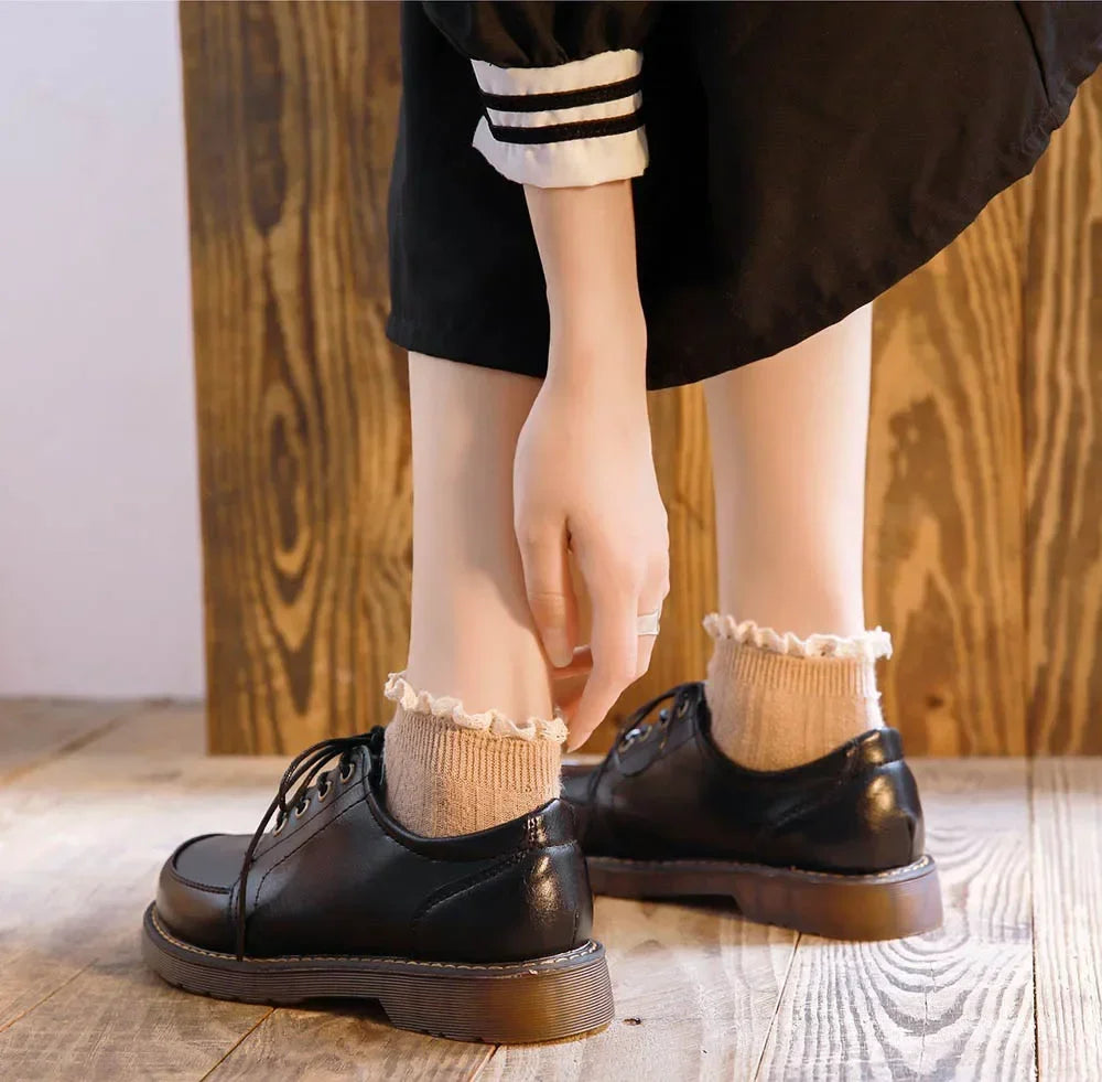 women-brogue-flats-2025