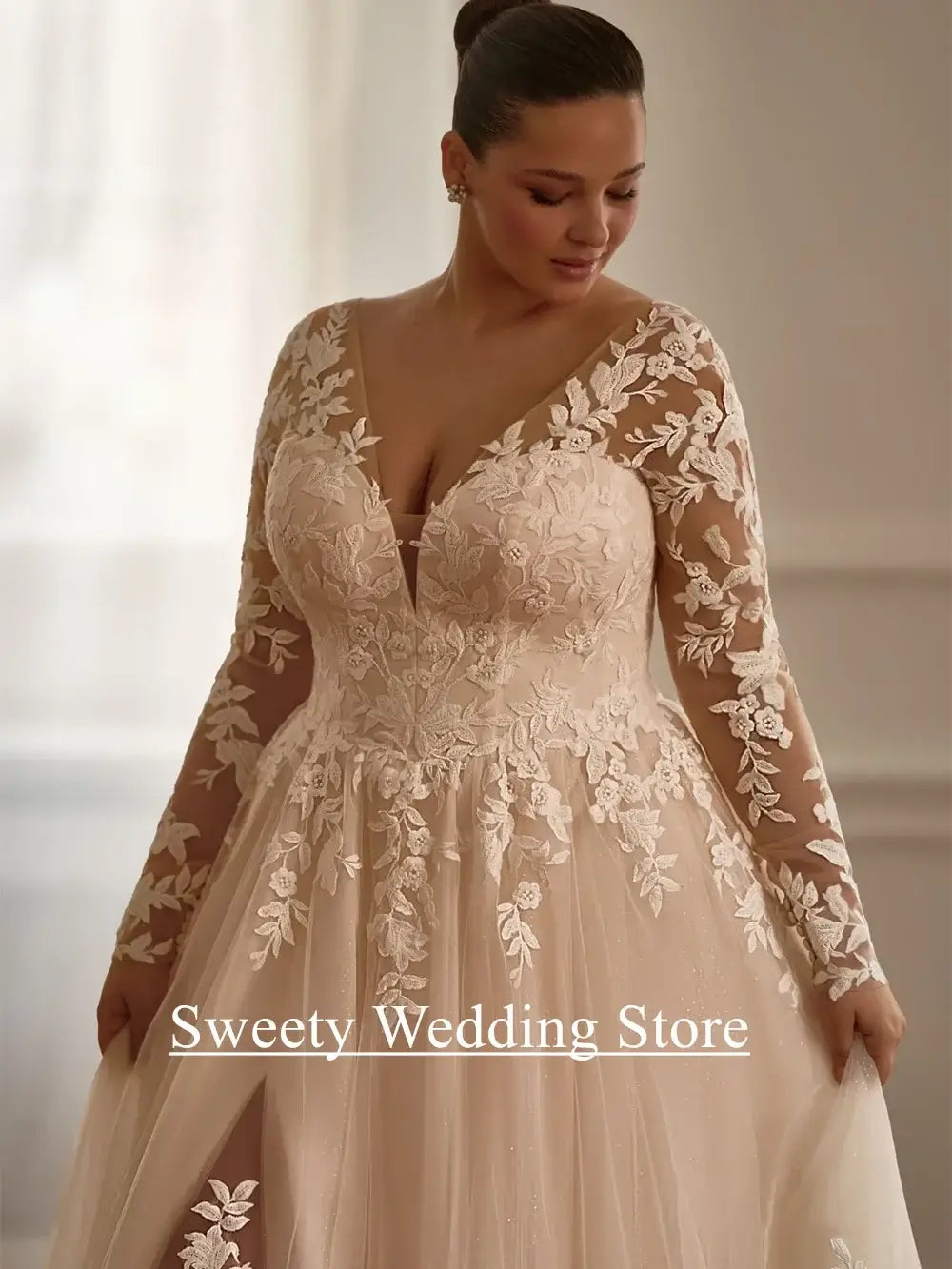 Women Plus Size Glitter Applique Long Sleeve Wedding Dress