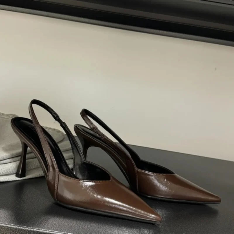 Pointed Toe Heels – Elegant Designer Pumps 2025