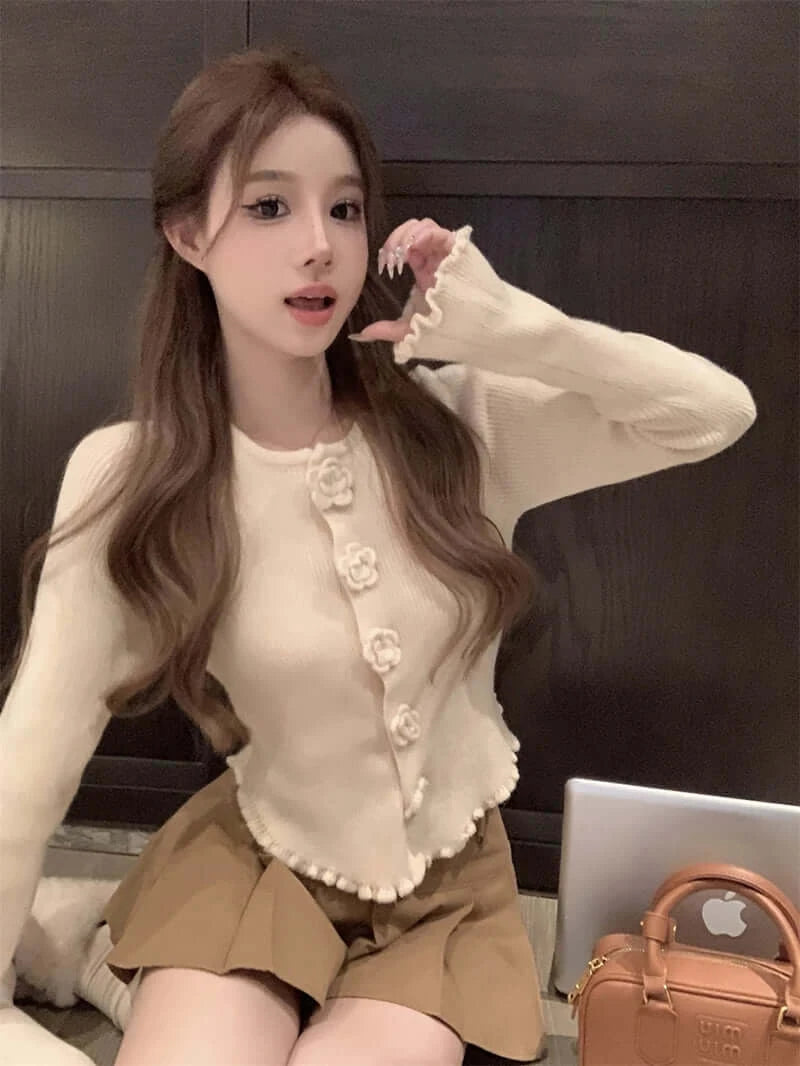 Women Cropped Floral Knit Cardigan