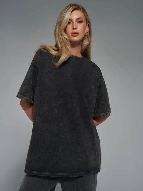 Wolfeel wax printed casual T-shirt in dark color, featuring a loose fit and O-neck design for women.